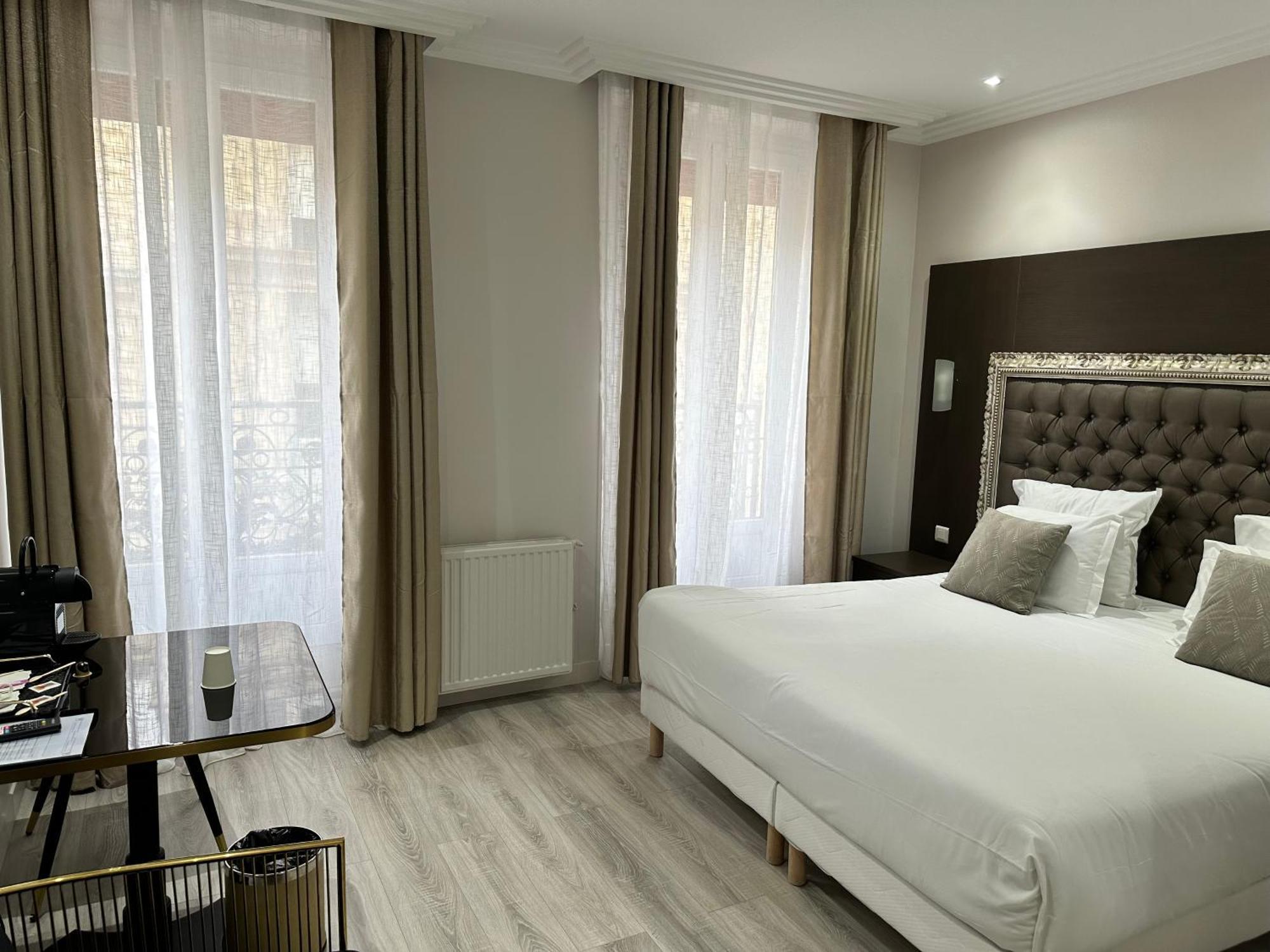 Hotel Riviera Paris Exterior foto